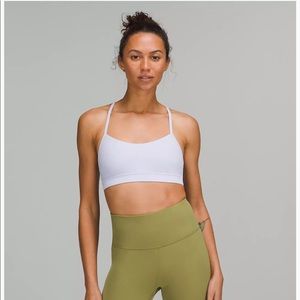 Lululemon Y Bra *Nulu in Pastel Blue